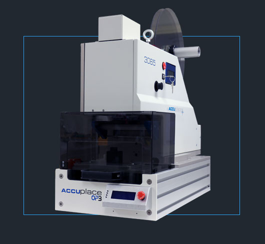 AccuPlace 3065 型薄膜粘合剂和标签敷贴器可配置为半自动、连续或机器人模式运行