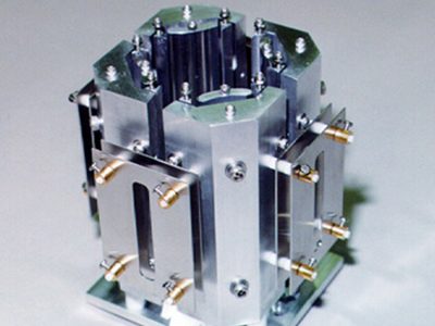 离子偏转器 四极QID-900 离子束偏转器 合并离子激光束实验 离子与光子的分离