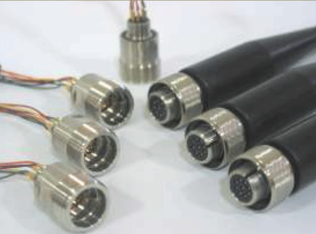 CONNECTRONICS UWC 系列电连接器