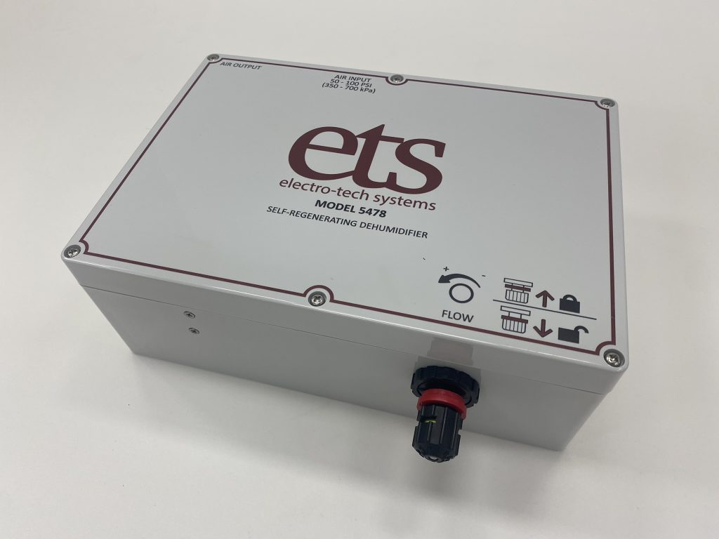 美国ELECTRO-TECH SYSTEMS INC ETS M 5478 – 再生除湿系统 空气输入工作范围为 50-100 PSI 双柱干燥机使用分子筛干燥剂