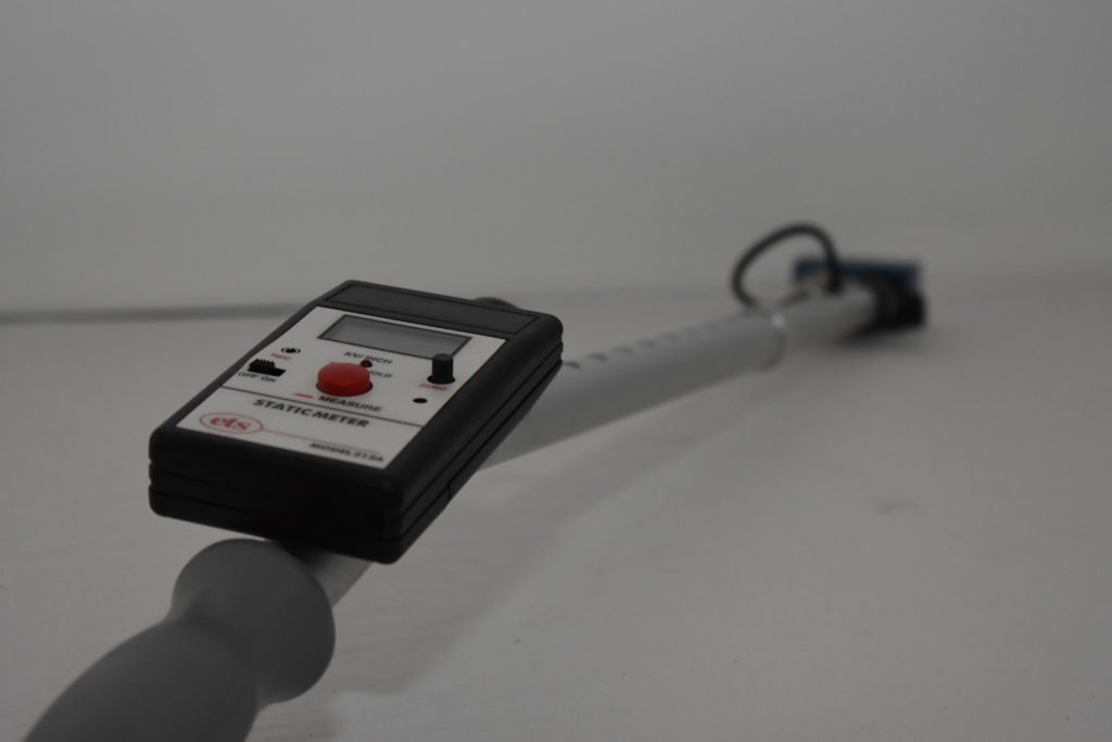 美国ELECTRO-TECH SYSTEMS INC 212XL 型 – 大范围数字静电场计 准确测量静电场的极性和幅度 LCD 显示屏使数据易于读取