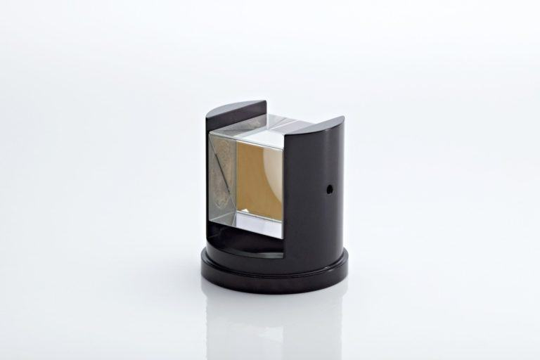 Knight Optical Crystal Polarifiers 晶体偏光片定制晶体偏振器
