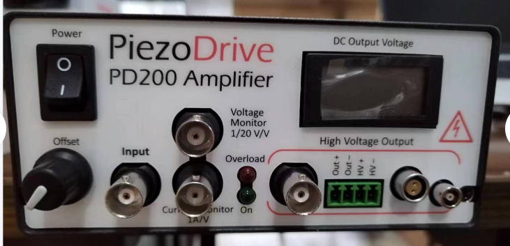 PIEZODRIVE PD200压电驱动器, 60瓦电压放大器, 压电陶瓷驱动电源，适用于电光、超声波、振动控制、纳米定位系统和压电电机等各种应用