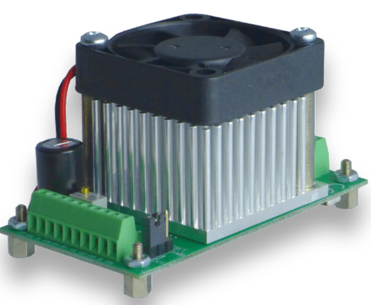 澳大利亚Piezodrive,PDu150 – 三通道超低噪声 150V 压电驱动器,PDu150,小型化电源和超低噪声驱动器