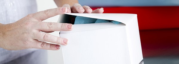 L'essai de pliage des cartes élimine les effets de force résiduelle