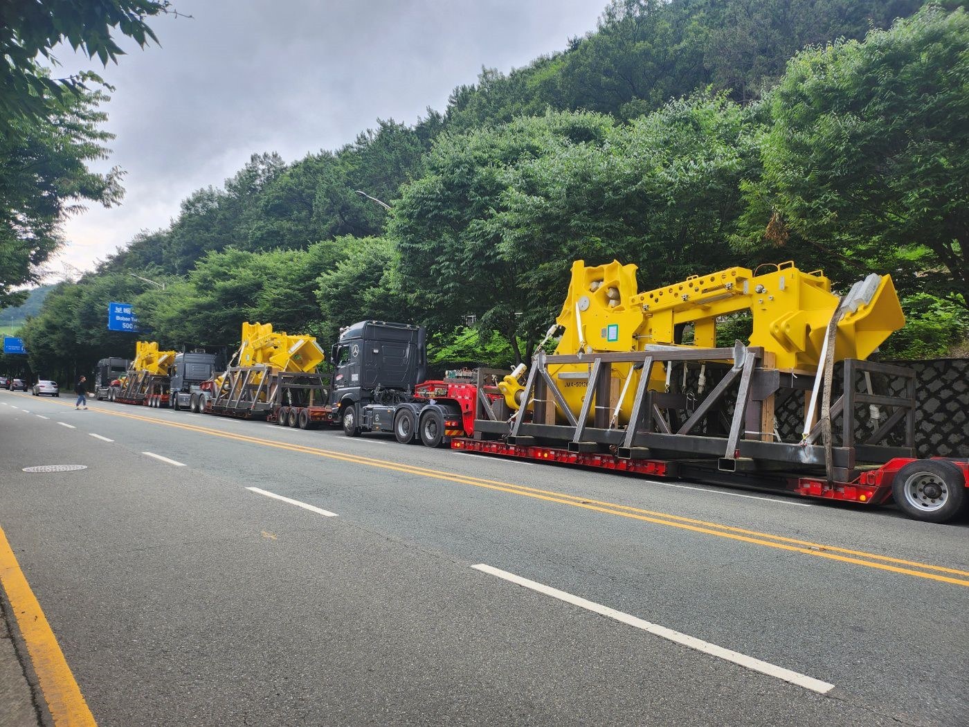 Moveable Chain Jack Systems