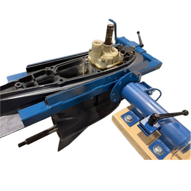SSBLU: Bench Mounted Service Station with Lower Unit Fixture - Brownell Boat Stands