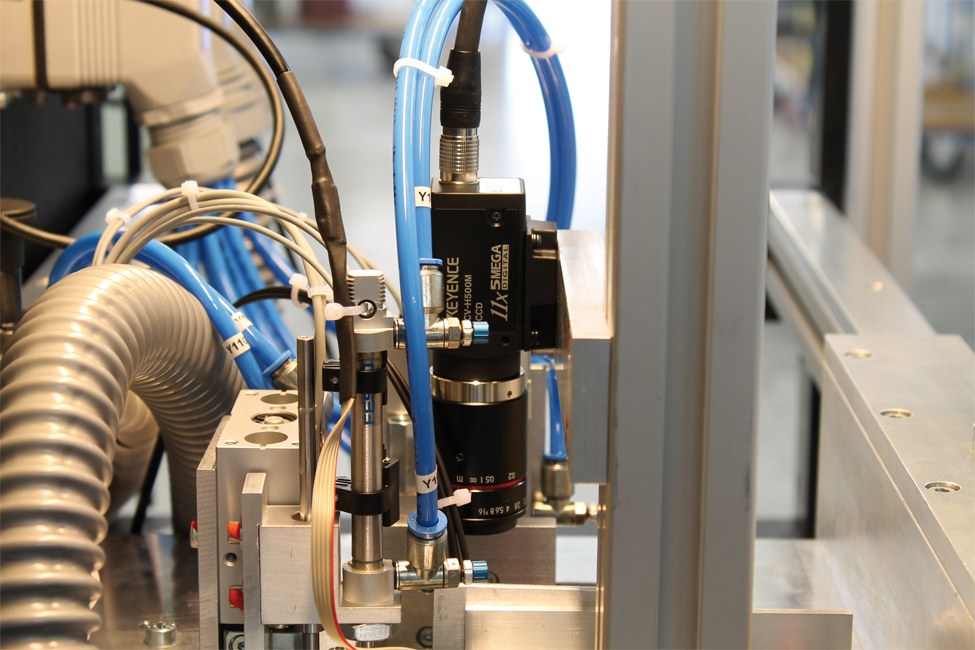 Cameras / light analysis modules / stamping lasers
