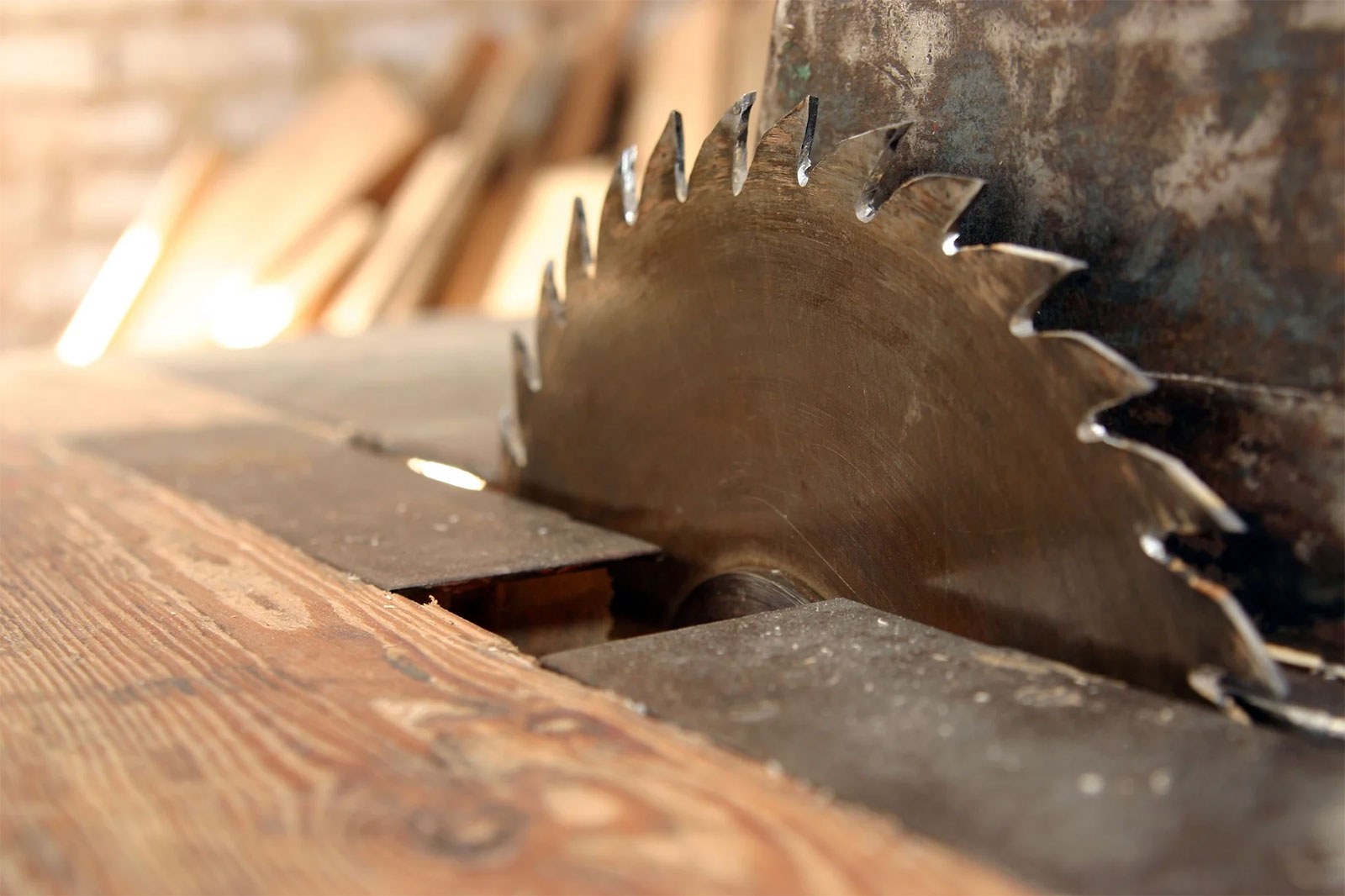 Saw and Tool Grinding Wheels