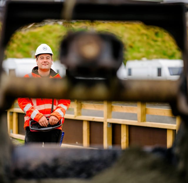 Improving operator productivity in machine control