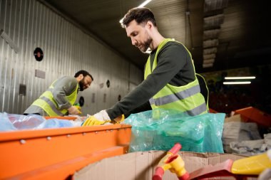 Conveyor Belt Innovations in Material Collection