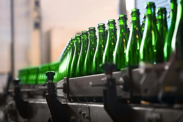 Conveyor Belts in Food and Beverage Production