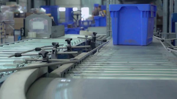 Why Conveyor Systems Are Essential Across Industries