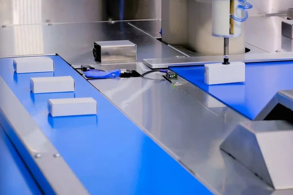 Why Conveyor Systems Are Essential in Modern Manufacturing