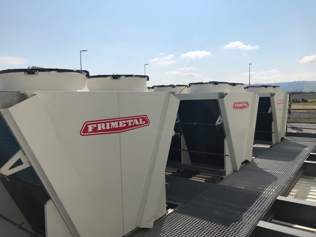 Axial dry coolers