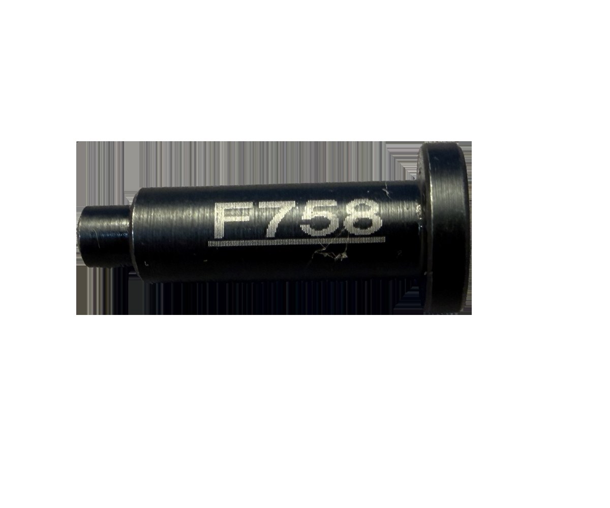 F758