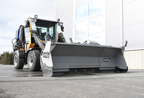 Expandable box plow for tractors