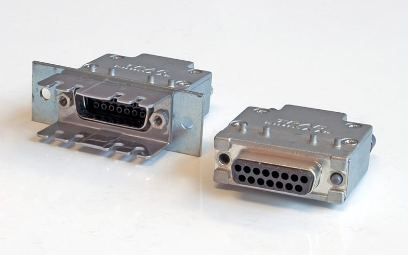 TRAC D-Subminiature Data Signal Connectors
