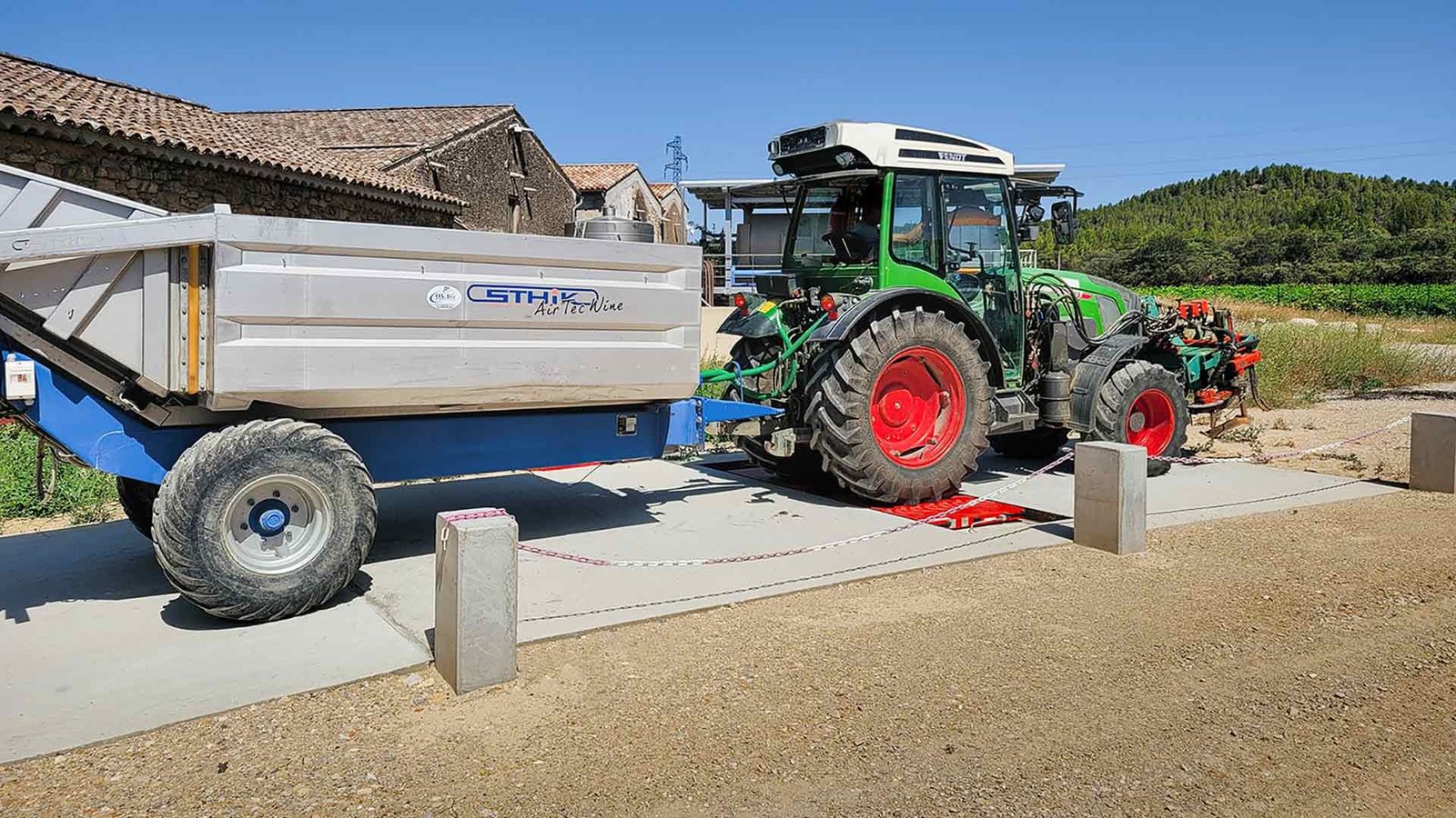 Weighing the harvest: an essential step for wineries seeking efficiency and traceability