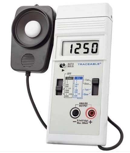 Calibrated Dual-Range Light Meter (Lux and Foot-Candles)