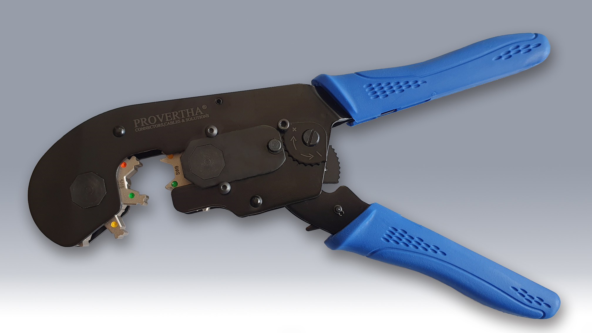 Well in hand – universal hand crimp tool from PROVERTHA - PROVERTHA Connectors, Cables & Solutions GmbH