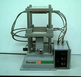 Rondol Technology Ltd.公司Bench Top 10 Tonne Press – Laboratory Hydraulic Handpress实验室手动液压机