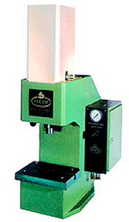 BURABLE MECCO 公司的Heavy Duty Air Hydraulic Press - Intensifier Press重型空液机—加强型