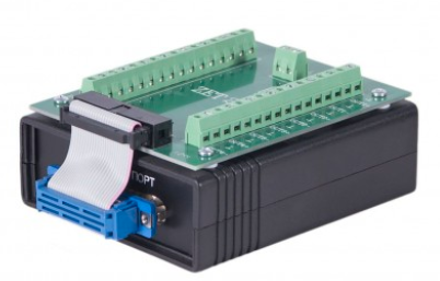 俄罗斯ZETLAB Company ZET 230 ADC DAC模块